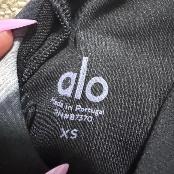 alo vapor aurora take charge bra - Picture 5 of 5